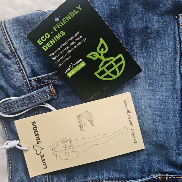 NWT Denim Cargo Women Shorts - Picture 3 of 9